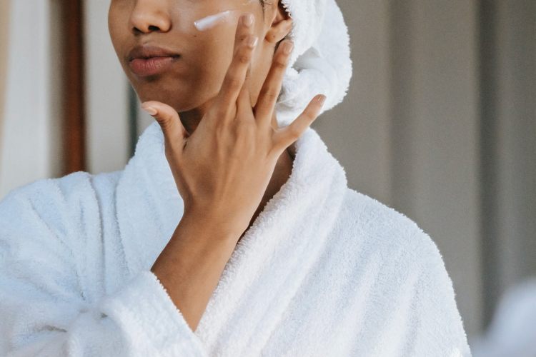 La importancia del protector solar facial para la piel